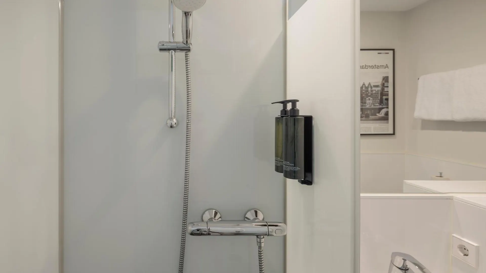 Maxhotel Amsterdam Airport Schiphol - Recently Renovated Hoofddorp 3*,